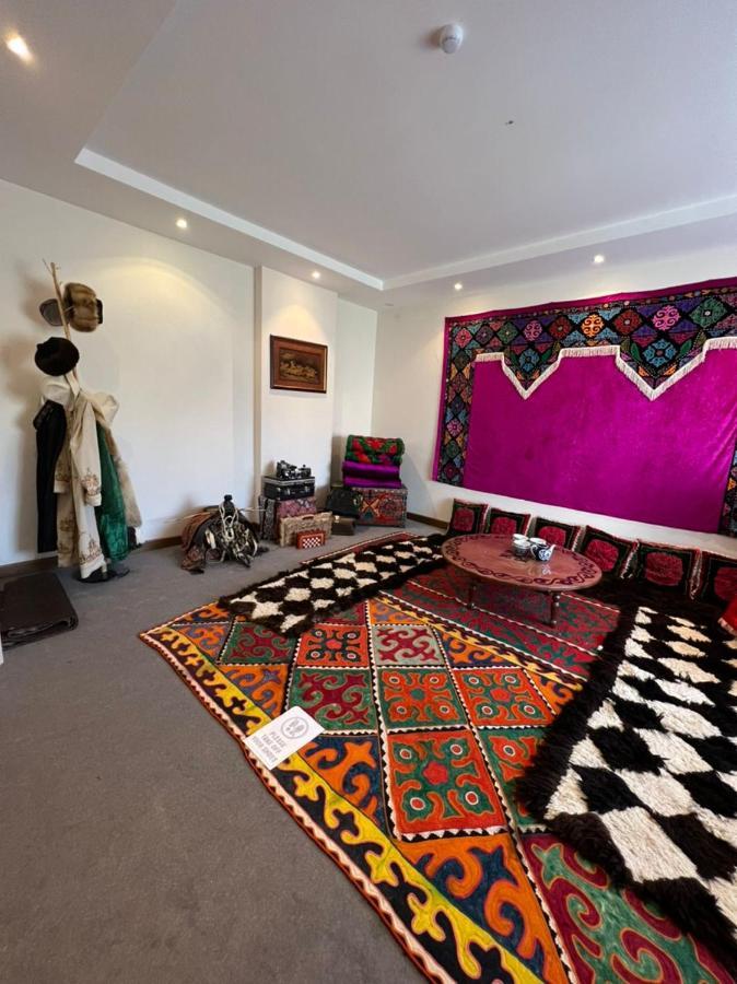 Grand Khan Tengri 4* Naryn Экстерьер фото